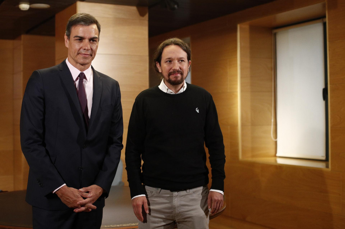 El president del Govern espanyol en funcions, Pedro Sánchez, arrenca les reunions per formar govern amb el secretari general d'Unides Podem, Pablo Iglesias, al Congrés dels Diputats.