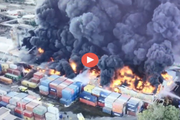 Incendio en una planta química en San Roque (Cádiz) video
