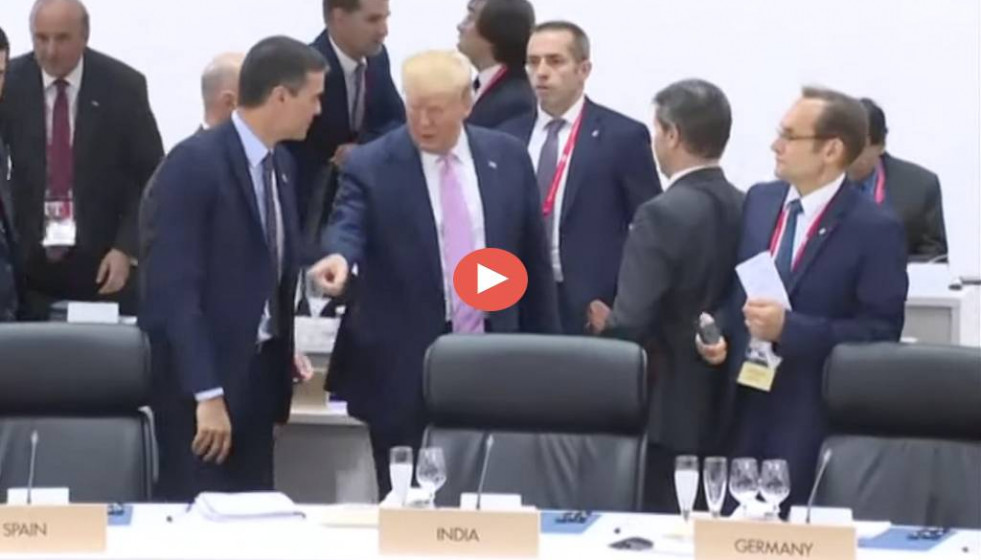 Trump enseña a Sánchez dónde debe sentarse en el G20 video