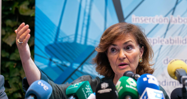 La vicepresidenta del Gobierno, ministra de la Presidencia, Relaciones con las Cortes e Igualdad en funciones, Carmen Calvo, interviene en los cursos de verano de la Universidad Pablo de Olavide (UPO).