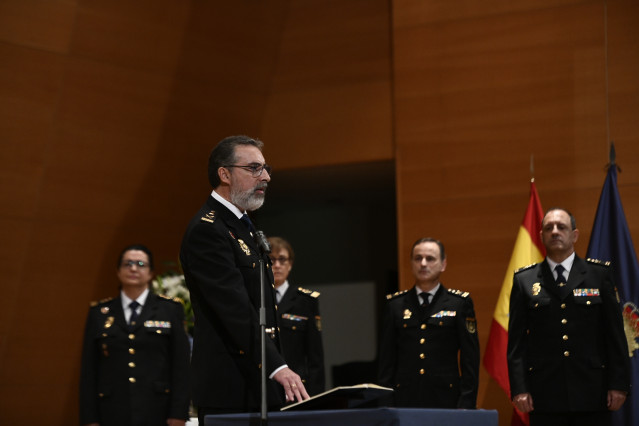 Eugenio Pereiro toma posesión de la Junta de Gobierno de la Policía Nacional.