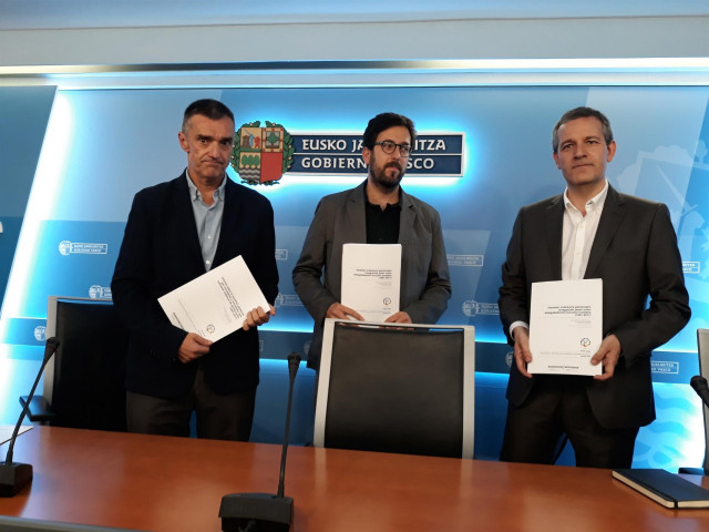 Jonan Fernández, Gorka Urrutia y José Ramón Intxaurbe