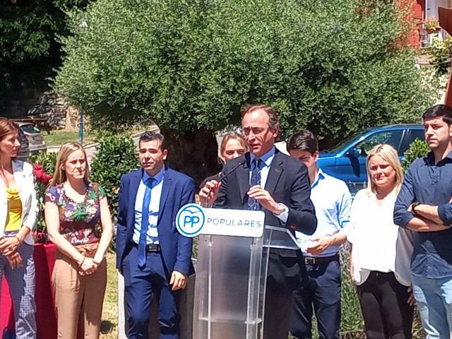 El presidente del PP vasco, Alfonso Alonso, en el homenaje a Miguel Ángel Blanco en Ermua