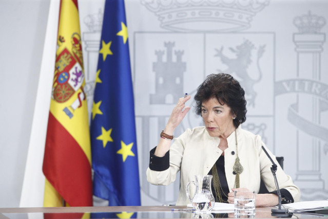 La ministra de Educación y Formación Profesional y portavoz del Gobierno en fuciones, Isabel Celaá, en la rueda de prensa posterior al Consejo de Ministros en La Moncloa.