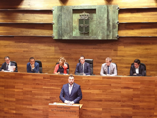 Adrián Barbón elegido presidente del Principado.