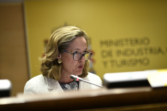 La ministra de Economía y Empresa en funciones, Nadia Calviño, durante su intervención en la presentación de la revista de economía ICE.