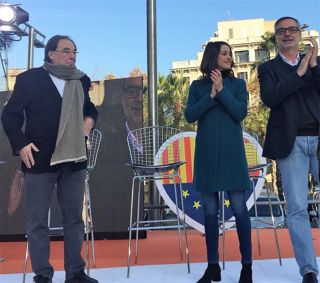 Francesc de Carreras en una imagen de archivo junto a Inés Arrimadas y José Manuel Villegas (Cs)