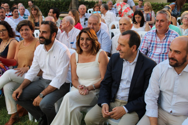 Daniel Pérez, Susana Díaz y José Luis Ruiz Espejo en un acto en Málaga