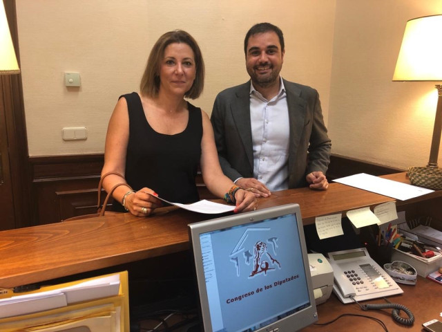 Los diputados de Cs, Lourdes Guillén y Rodrigo Gómez