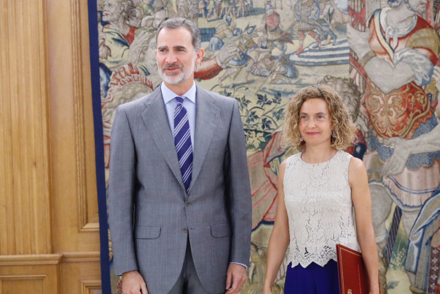 El Rey Felipe VI recibe en el Palacio de la Zarzuela a la presidenta del Congreso de los Diputados, Meritxell Batet, un día después de la segunda y definitiva votación para la investidura de Pedro Sánchez como Presidente del Gobierno.