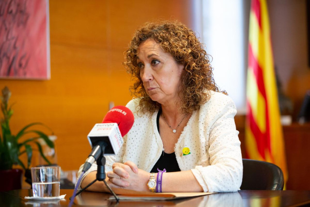 La consejera de Justicia de la Generalitat, Ester Capella, posa durante su entrevista con Europa Press.