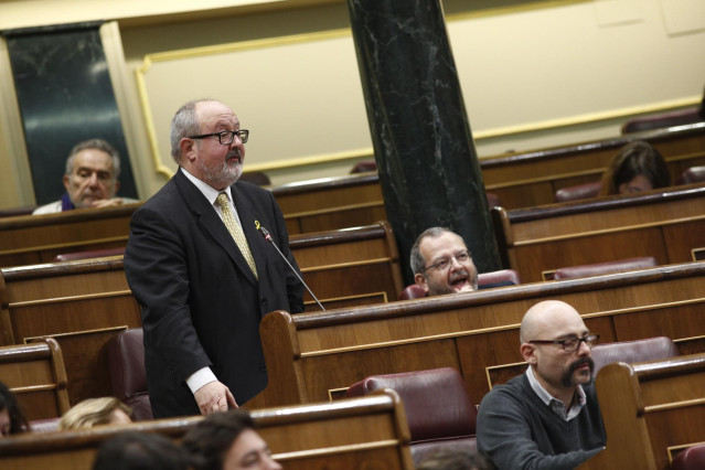El diputado de ERC Joan Capdevila durante el debate en el Congreso sobre el decreto de medidas urgentes para el impulso de la competitividad económica en el sector de la industria y el comercio