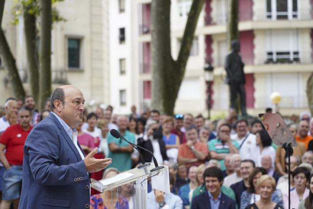 El presidente del EBB del PNV, Andoni Ortuzar, durante su intervención en el acto por el 124 aniversario de la fundación del PNV en el Día de San Ignacio.