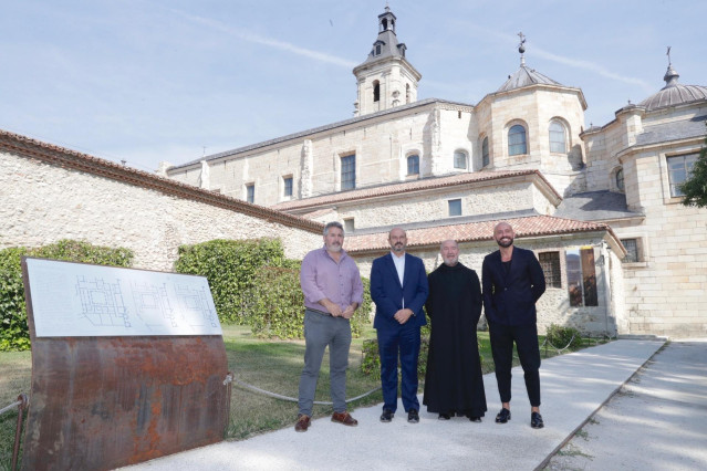 El presidente de la Comunidad de Madrid en funciones, Pedro Rollán, visita el Real Monasterio de Santa María de El Paular, en Rascafría.