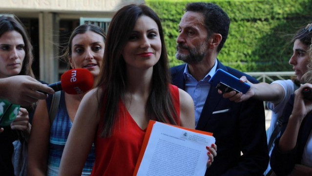 La líder de Ciudadanos en Cataluña y portavoz de la Ejecutiva del partido, Lorena Roldán, junto a los diputados Sara Giménez y Edmundo Bal