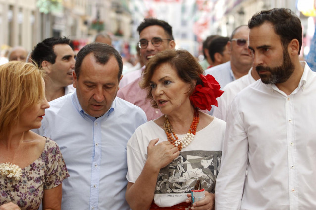 MLG 17-08-2019.-La secretaria de Igualdad del PSOE y vicepresidenta del Gobierno en funciones, Carmen Calvo,en la feria de Málaga