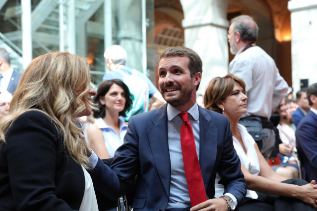 El presidente del Partido Popular, Pablo Casado, durante el acto de toma de posesión del cargo de la presidenta de la Comunidad de Madrid, Isabel Díaz Ayuso.