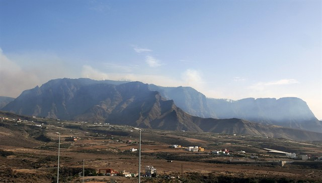 Incendio Canaria estabilizado