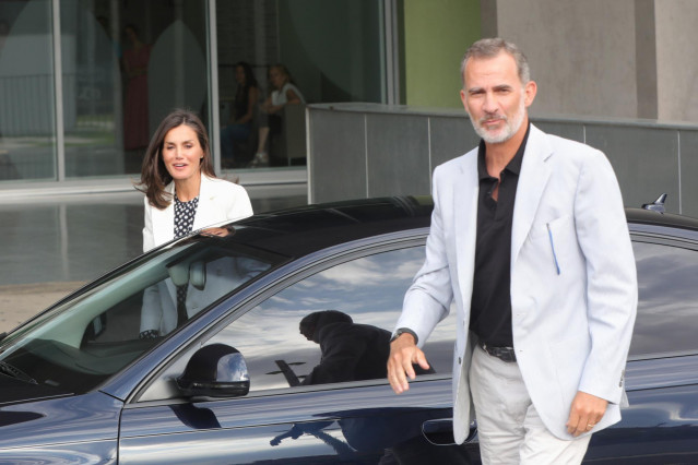 Visitas del rey Felipe VI y la reina Letizia a don Juan Carlos tras ser operado en el Hospital Universitario Quirónsalud de Pozuelo de Alarcón (Madrid)