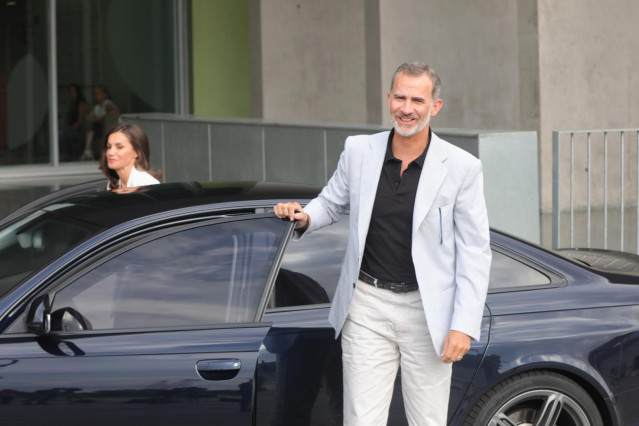 Visitas del rey Felipe VI y la reina Letizia a don Juan Carlos tras ser operado en el Hospital Universitario Quirónsalud de Pozuelo de Alarcón (Madrid)