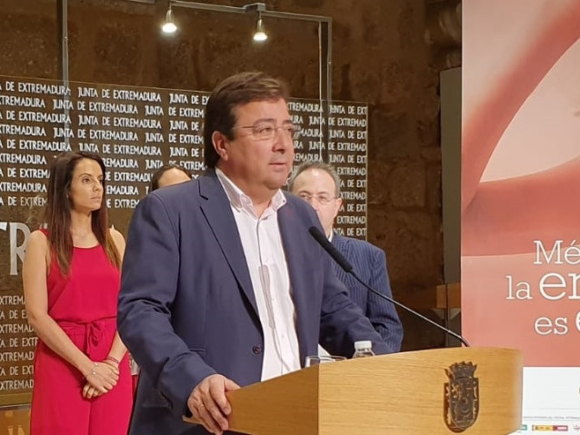 El presidente de la Junta, Guillermo Fernández Vara, en una foto de archivo