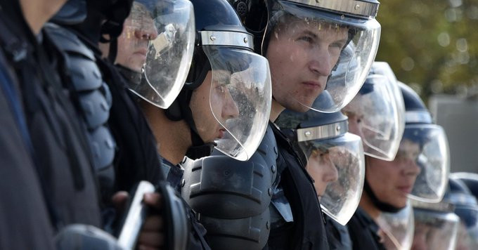 Agentes de la policu00eda de Moscu00fa