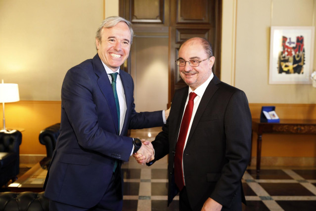 El alcalde de Zaragoza, Jorge Azcón, y el presidente del Gobierno de Aragón, Javier Lambán