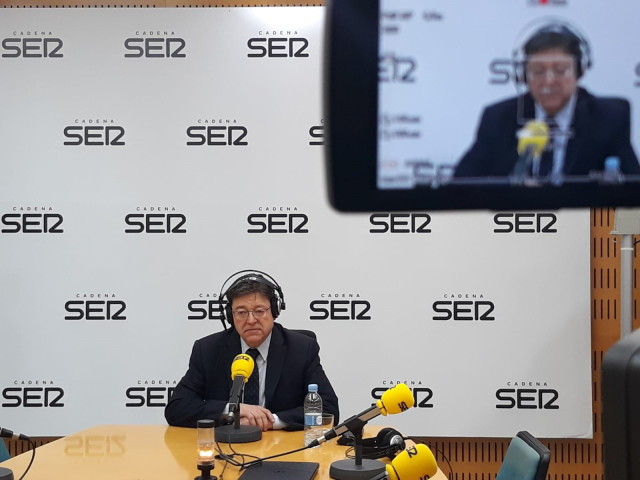 Entrevista  a Puig en la Cadena Ser en imagen de archivo