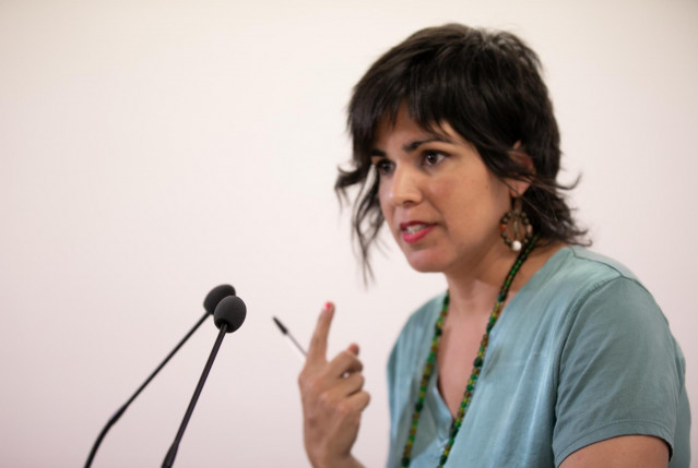 La coordinadora general de Podemos Andalucía y presidenta del grupo parlamentario de Adelante Andalucía, Teresa Rodríguez, durante la primera rueda de prensa que ofrece tras estar de permiso por maternidad