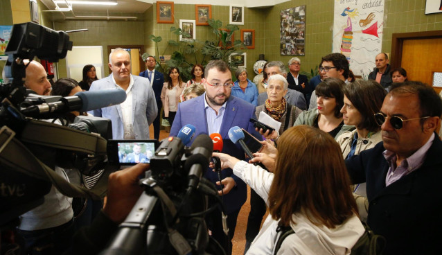 Adrián Barbón