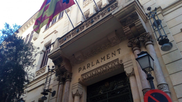Imagen de la fachada del Parlament