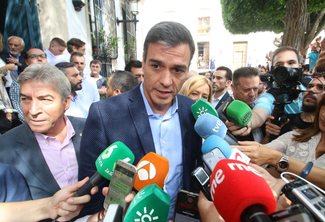 Pedro Sánchez, este lunes en Níjar (Almería)