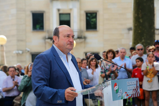 El presidente del EBB del PNV, Andoni Ortuzar, en un acto político