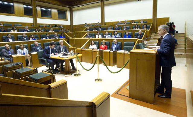 El lehendakari en el Parlamento Vasco