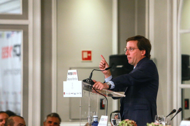 El alcalde de Madrid, José Luis Martínez-Almeida, durante su intervención en un desayuno de Europa Press.