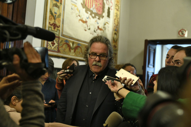 El portavoz de ERC en el Congreso de los Diputados, Joan Tardà, haciendo declaraciones en el Congreso