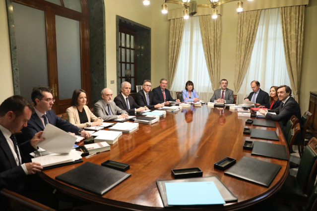 Reunión de la Mesa del Senado.