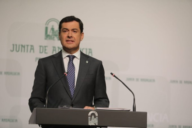 El presidente de la Junta de Andalucía, Juanma Moreno, en la rueda de prensa posterior al Consejo de Gobierno.