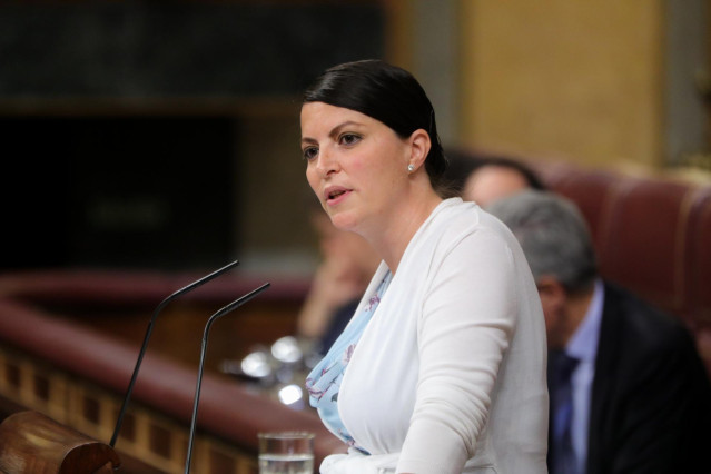 La portavoz adjunta de Vox, Macarena Olona, interviene desde la tribuna del Congreso de los Diputados,  en la segunda reunión del período de sesiones de la XIII legislatura, en Madrid (España), a 17 de septiembre de 2019.