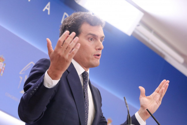 El presidente de Ciudadanos, Albert Rivera, ofrece una rueda de prensa posterior a su reunión con el Rey para proponer candidato a la Presidencia del Gobierno, en el Congreso de los Diputados, Madrid (España) a 17 de septiembre de 2019.