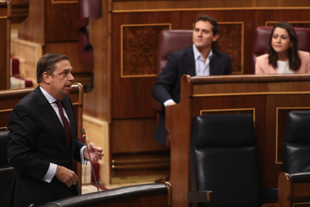 El ministro de Agricultura en funciones, Luis Planas, en el Congreso.