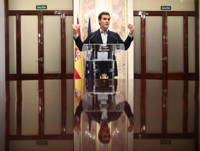 El presidente de Ciudadanos, Albert Rivera, en rueda de prensa en el Congreso de los Diputados.