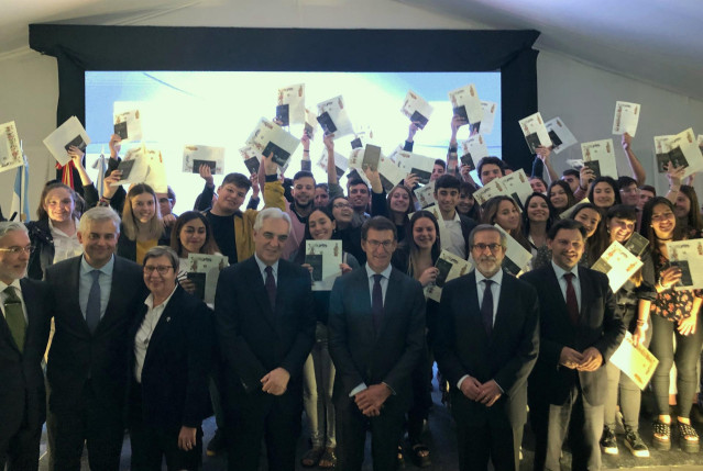 Foto Da Nota Xa Enviada: Feijóo Celebra Coa Xuventude Do Exterior As Trinta Edicións Do Conecta Con Galicia Que Permitiu A Máis De 9.000 Mozos Fortalecer Os Lazos Coa Comunidade