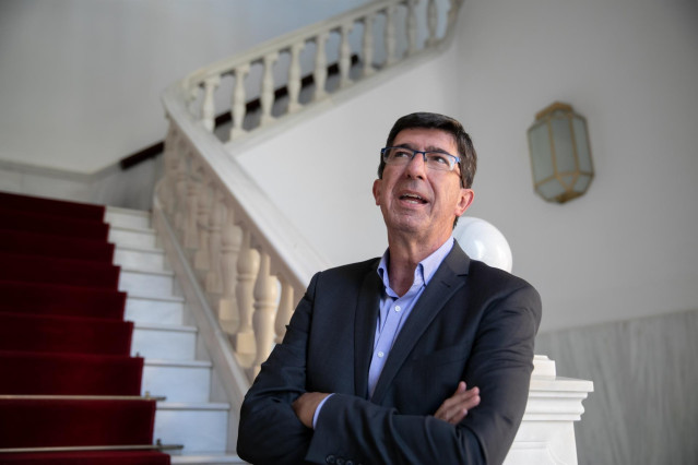 El vicepresidente de la Junta y consejero de Turismo, Regeneración, Justicia y Administración Local, Juan Marín, en el Parlamento