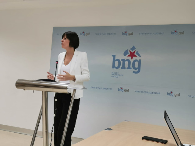 La portavoz nacional del BNG, Ana Pontón, en una rueda de prensa en el Parlamento de Galicia.