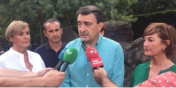 El portavoz del PNV en el Congreso de los Diputados, Aitor Esteban, en Artea (Bizkaia).