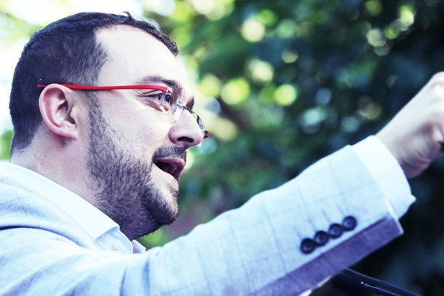 Adrián Barbón