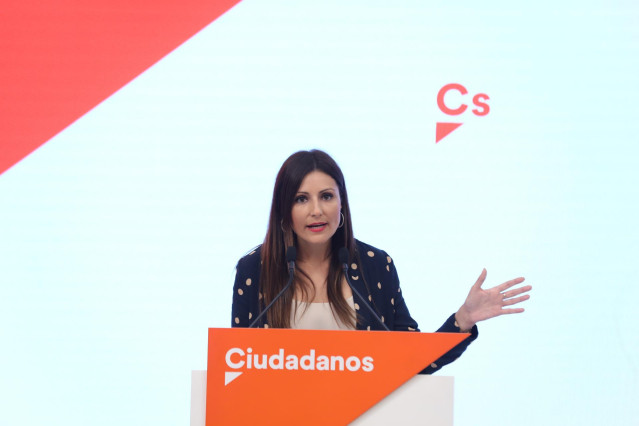 La portavoz nacional de Ciudadanos, Lorena Roldán, ofrece una rueda de prensa en la sede del partido tras la reunión del Comité Permanente de la Ejecutiva.