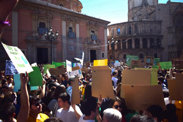 Concentración por el clima en València en marzo