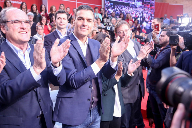 El presidente del Gobierno, Pedro Sánchez, en el Comité Federal y posterior acto de presentación de las candidaturas autonómicas del PSOE en Fuenlabrada (Madrid)